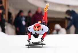 不止热血竞技！中国人寿寿险镇江市分公司在CBA赛场传递温情守护