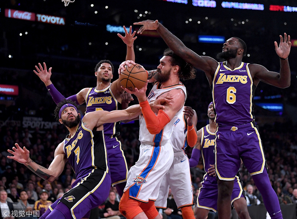 球员都被这 球员都被这