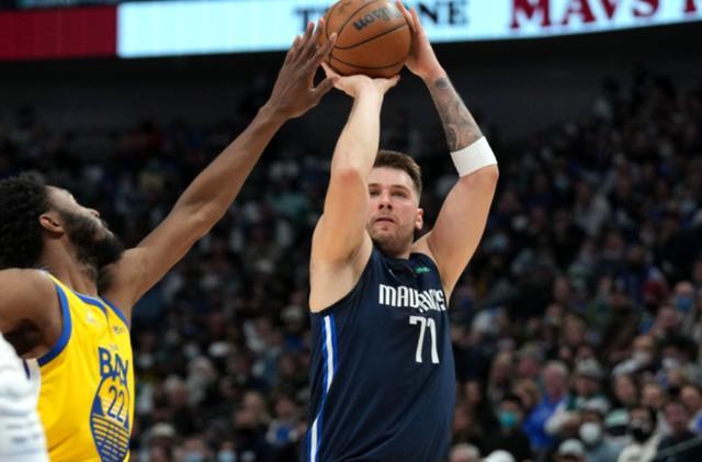 面对对方防 面对对方防