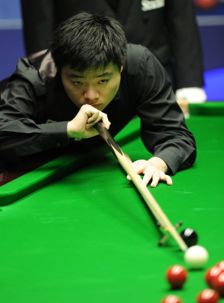 利用防守反 利用防守反