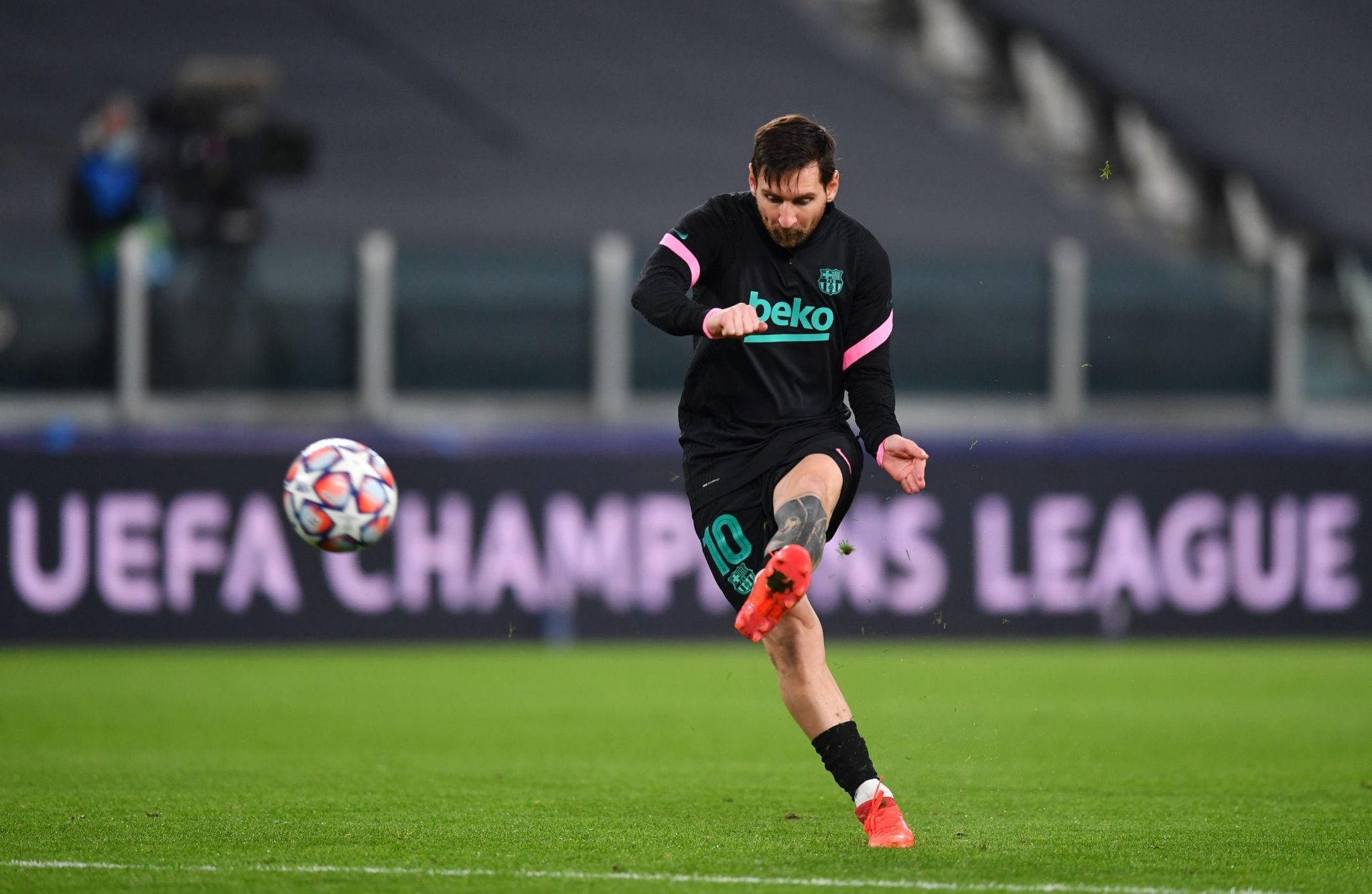 一个隐形的 一个隐形的