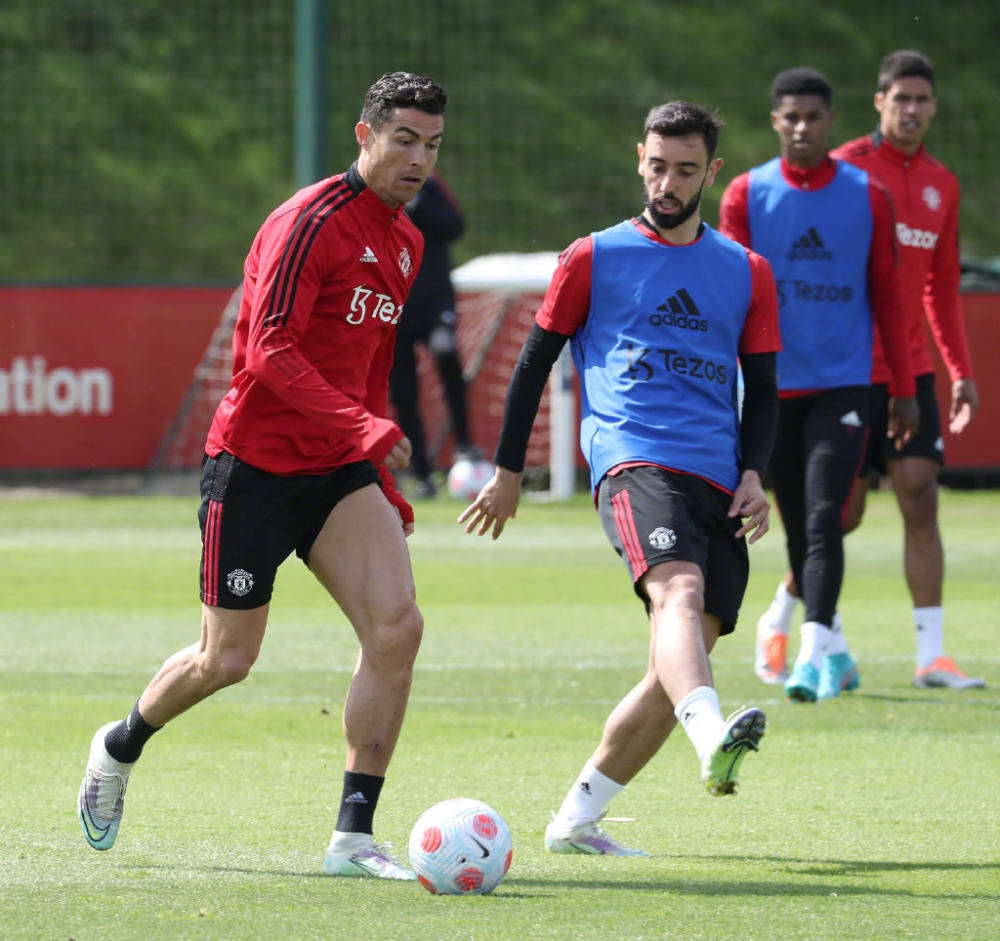 榜的形势更 榜的形势更