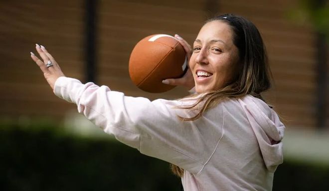 严重的膝伤 严重的膝伤